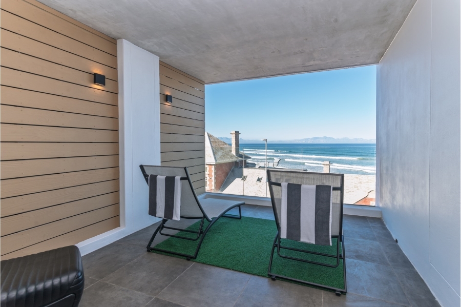 To Let 2 Bedroom Property for Rent in Muizenberg Western Cape